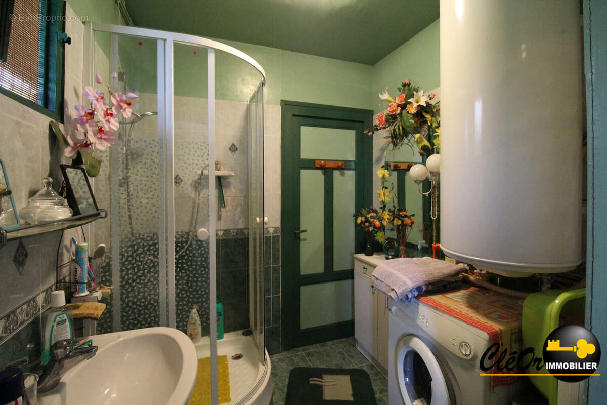 Maison à LA CHAPELLE-SAINT-SAUVEUR