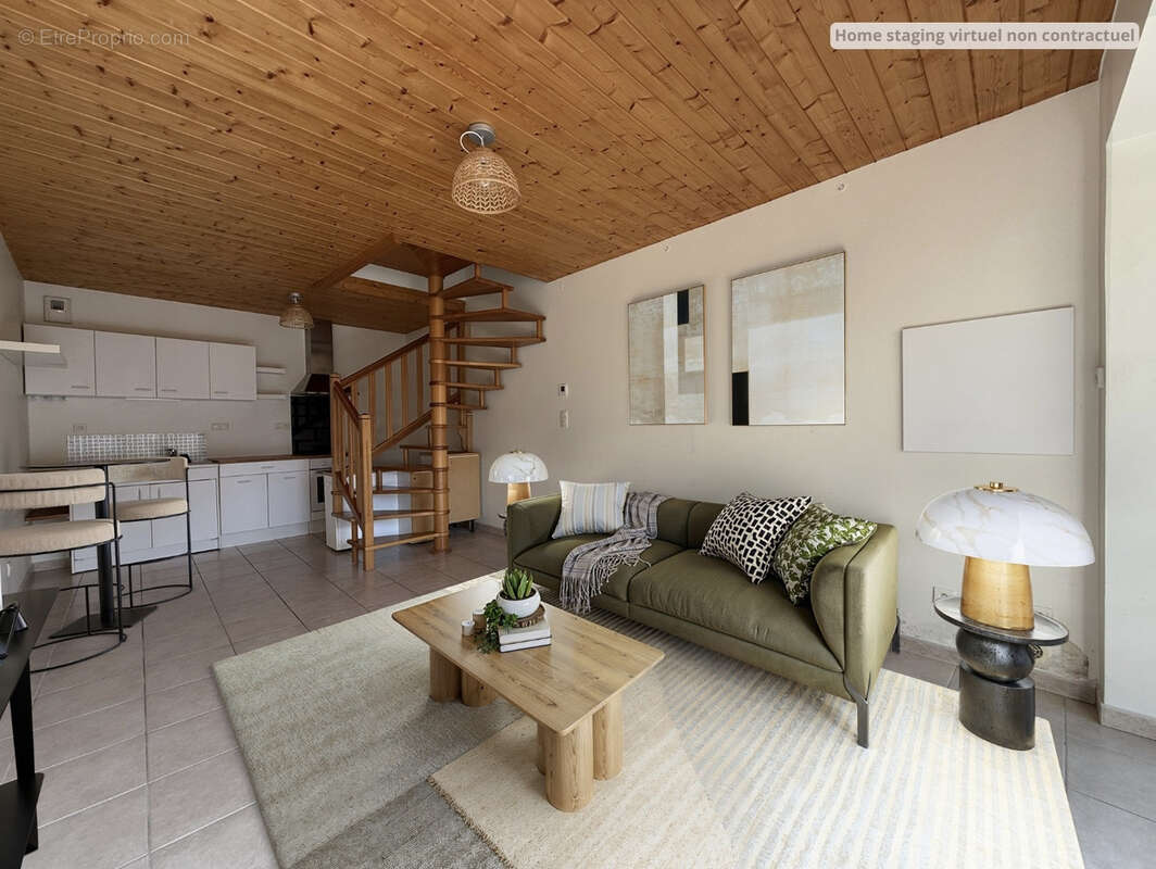 Appartement à LA TOUR-DE-SALVAGNY