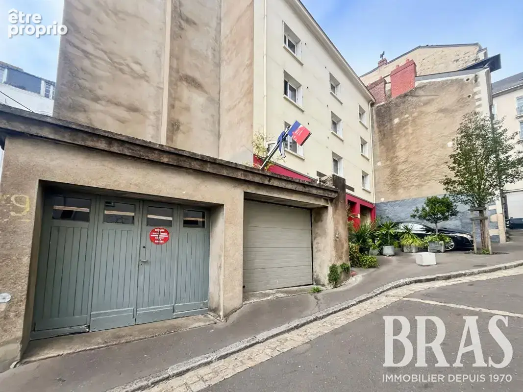 Garage - rue fourcroy - photo 2