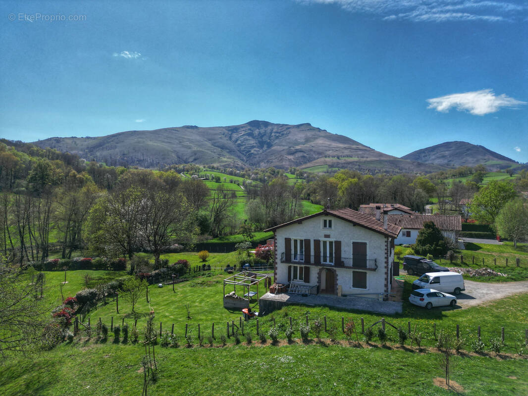 Maison à SAINT-JEAN-PIED-DE-PORT