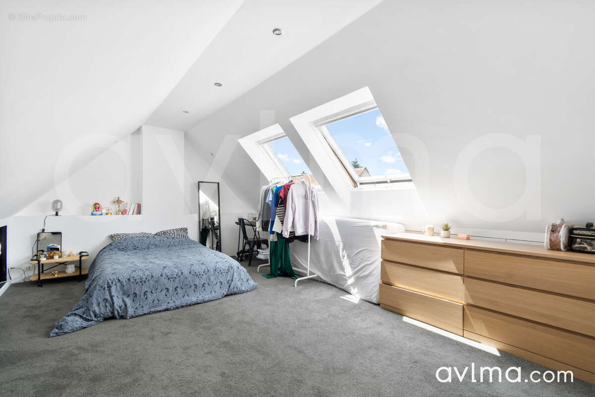 Maison à SAINT-NOM-LA-BRETECHE