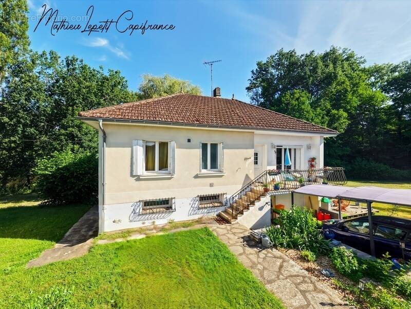 Maison à BASSILLAC