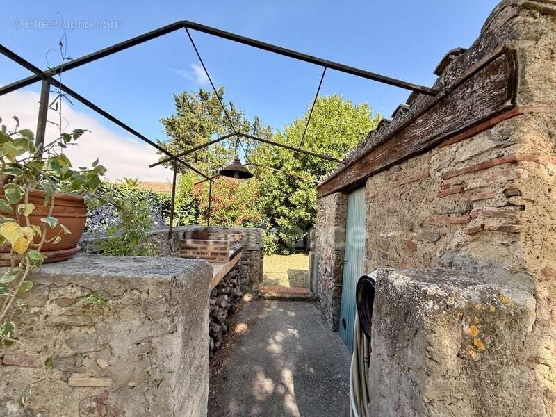 Maison de Maitre CARCASSONNE sur 233m2 habitables , 5 chambres, garage, piscine terrain 1100m2 - photo 44