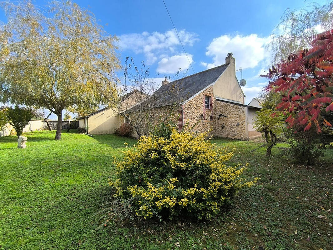 Maison à NOTRE-DAME-D&#039;OE