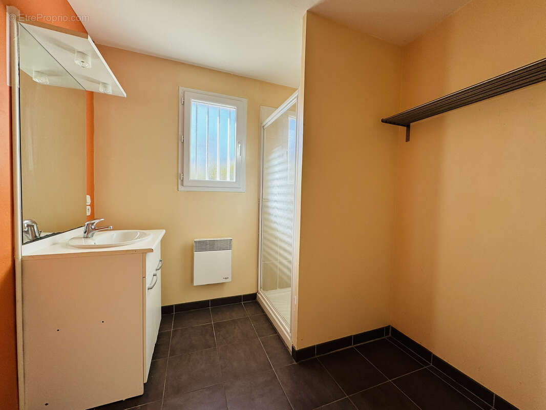 Maison à JAUNAY-CLAN