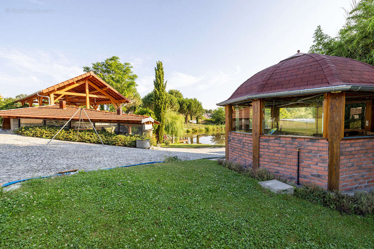 Maison à DOMERAT