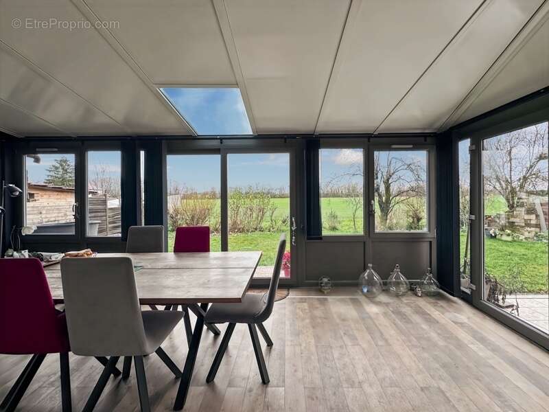 Maison à ARC-SUR-TILLE