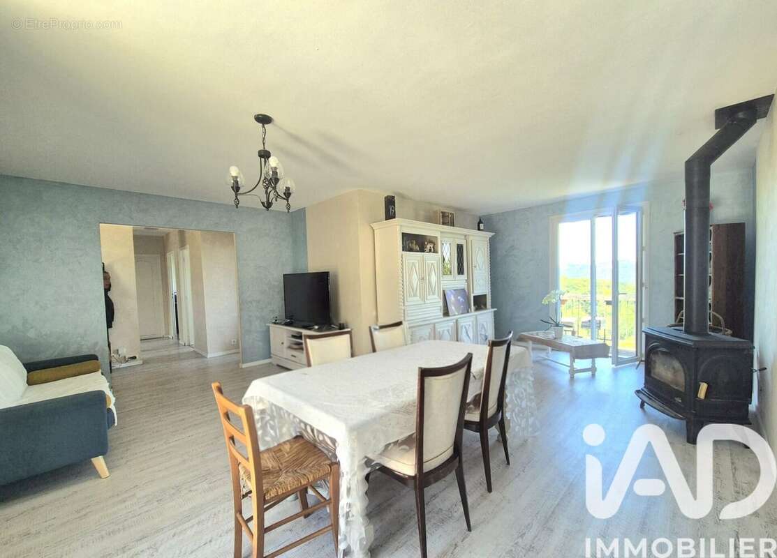 Maison 202 m² à Aubazines  - photo 2