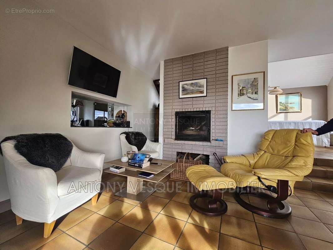 Maison à HAUTEVILLE-SUR-MER