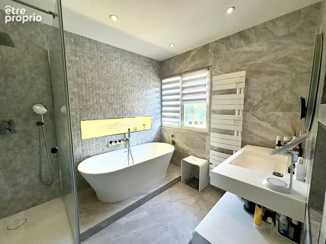 Chasselay   maison familiale 4 chambres avec piscine   calme absolu - photo 13
