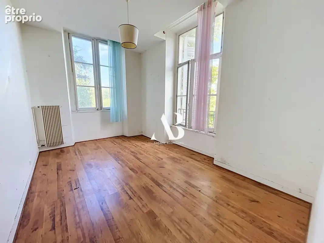 immeuble de 347 m2 sur un terrain de 1047 m2 - photo 4