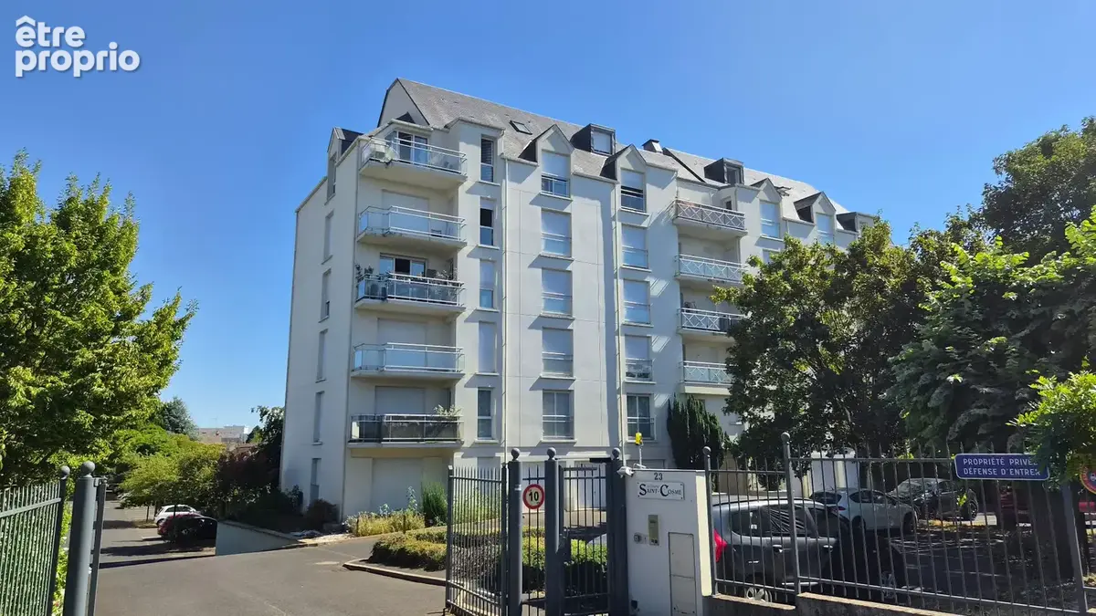 Appartement Duplex - 92 m2 - La RICHE - photo 7