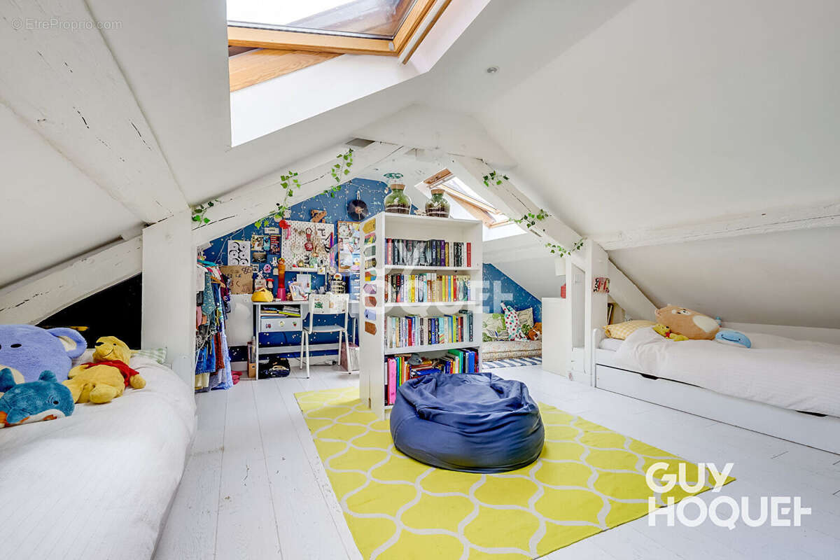 Appartement à PARIS-19E