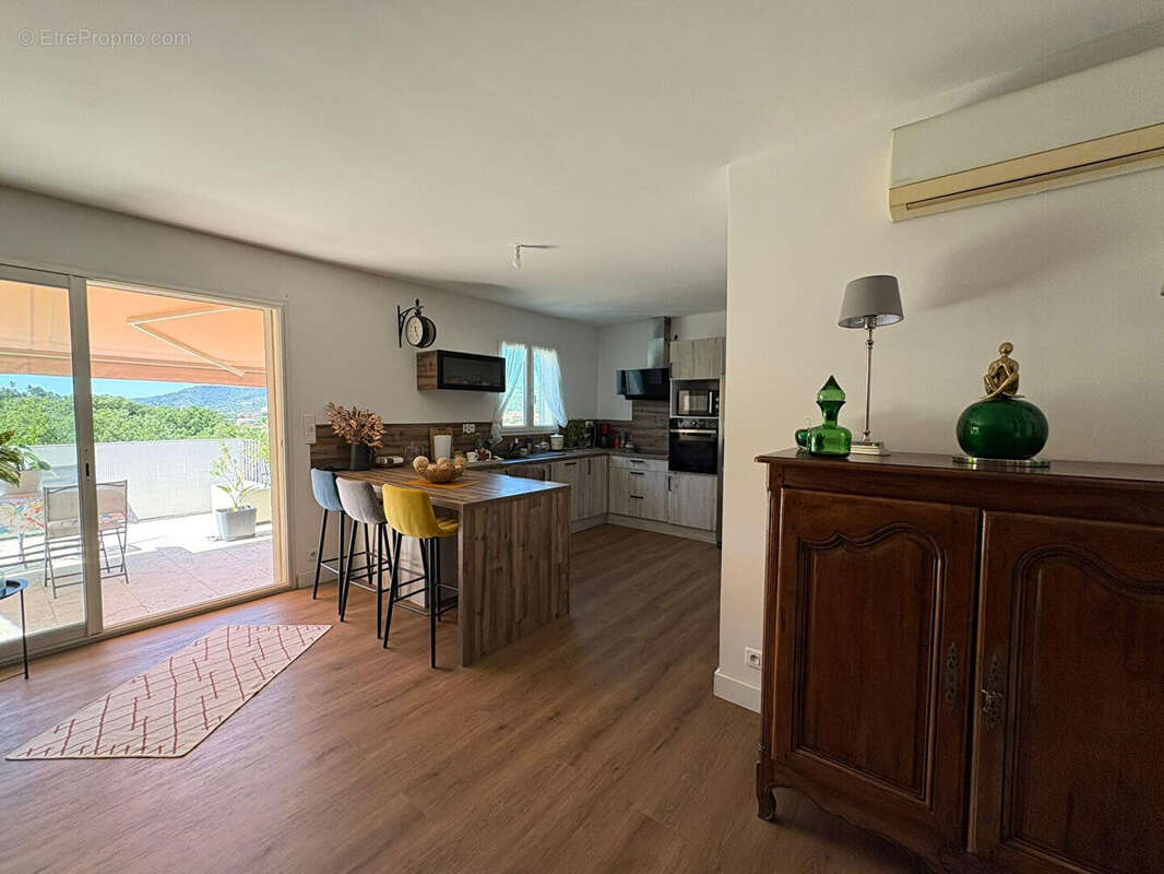 Maison à SAINT-MARTIN-DE-VALGALGUES