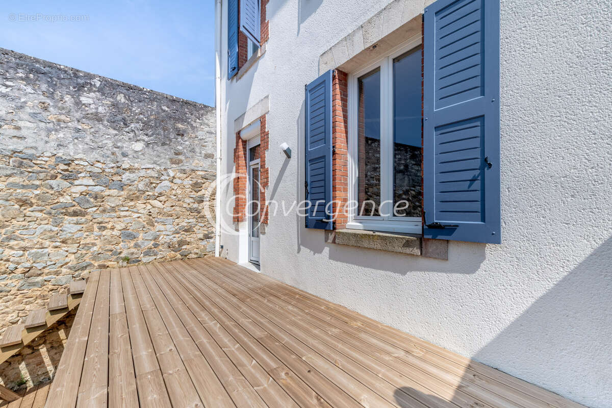Maison de ville année 30, rénovée intégralement, 4 chambres avec jardin - photo 22