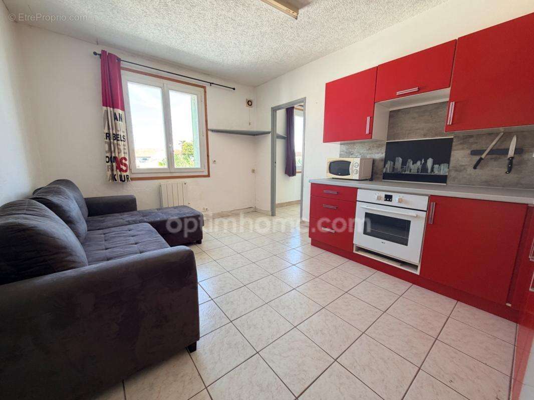 Appartement lumineux  Plein Centre - 3 pièces  au premier étage au  Bois-Plage-en-Ré  - RARE - photo 3