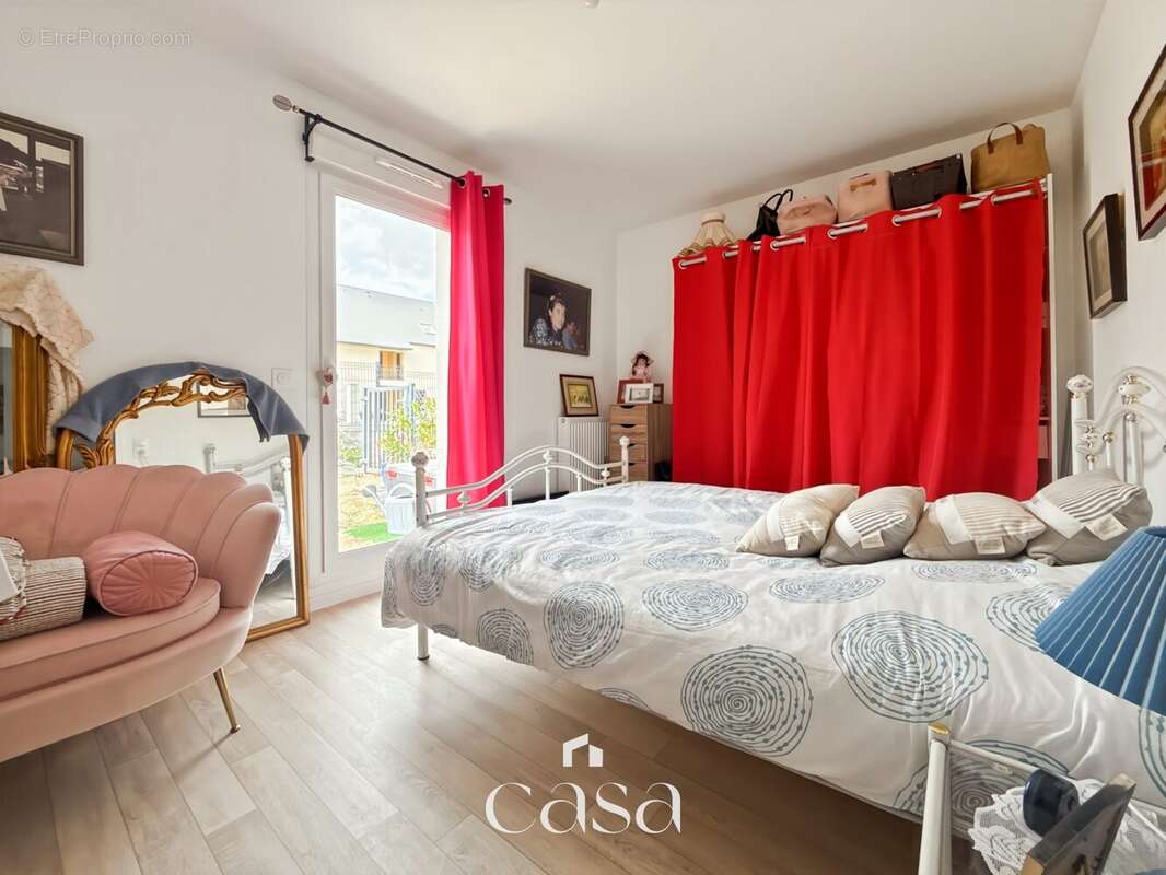 Appartement 54 m² à Eterville  - photo 4