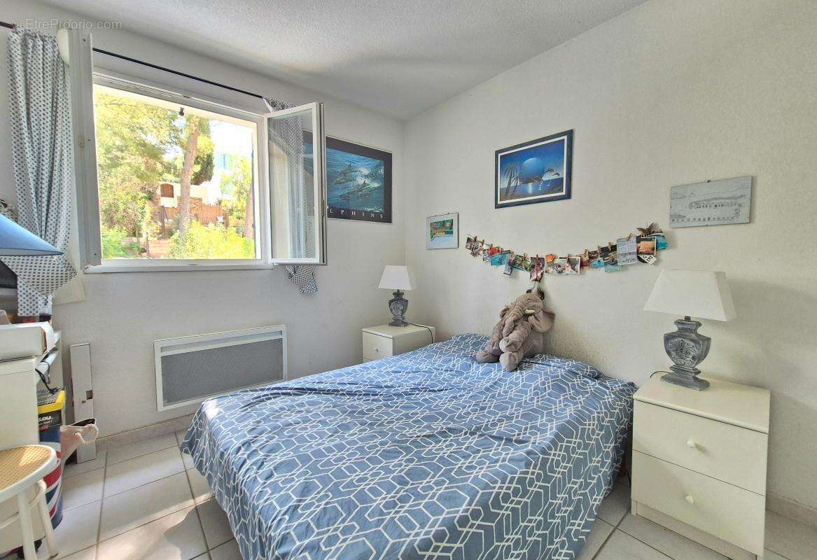 Maison familiale avec piscine a vendre a sanary secteur beaucours - photo 13