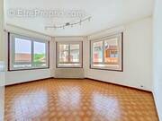 Appartement à BONNE