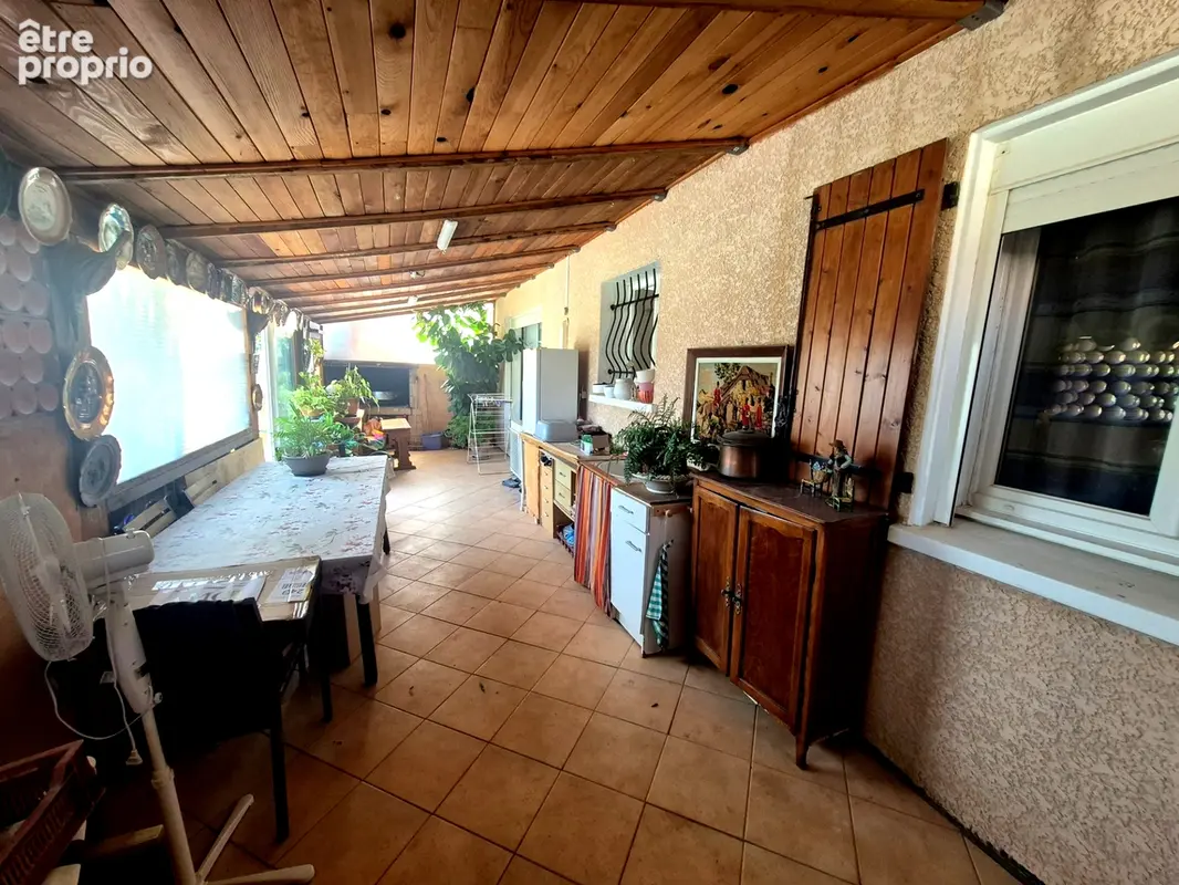 Maison de plain-pied avec piscine et grande véranda – Sans vis-à-vis - photo 11