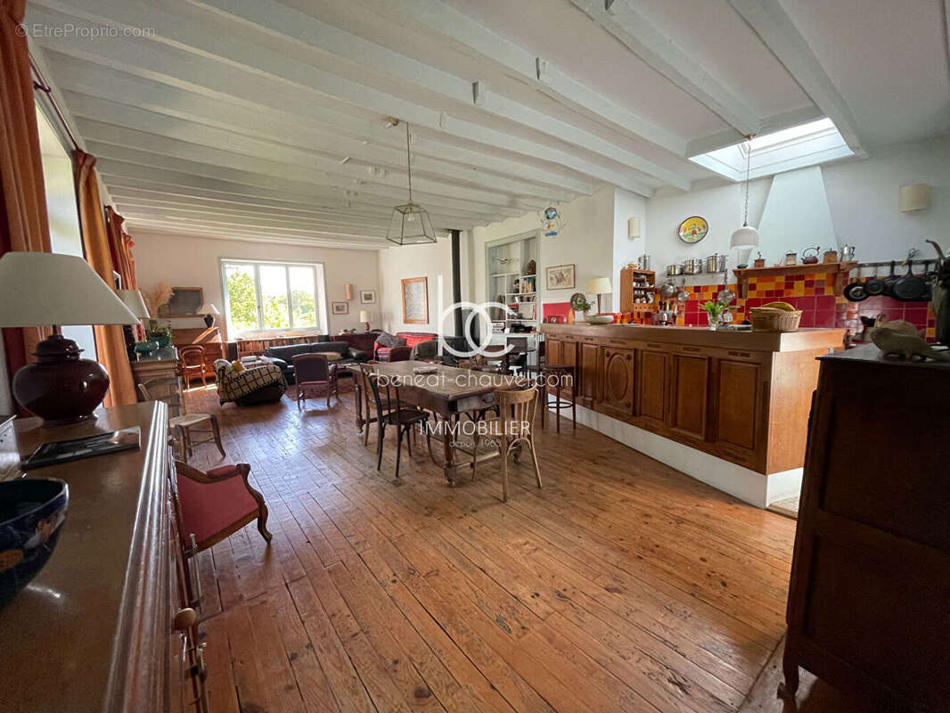 Maison à ROCHEFORT-EN-TERRE