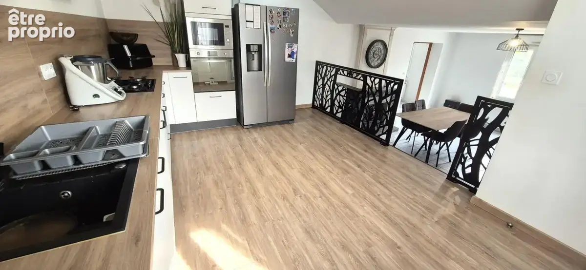 Ravissante Maison Individuelle en colombage, de Charme ou de Caractère de 116 m² Rénovée avec Cour, Terrasse, Appentis, Buanderi - photo 7