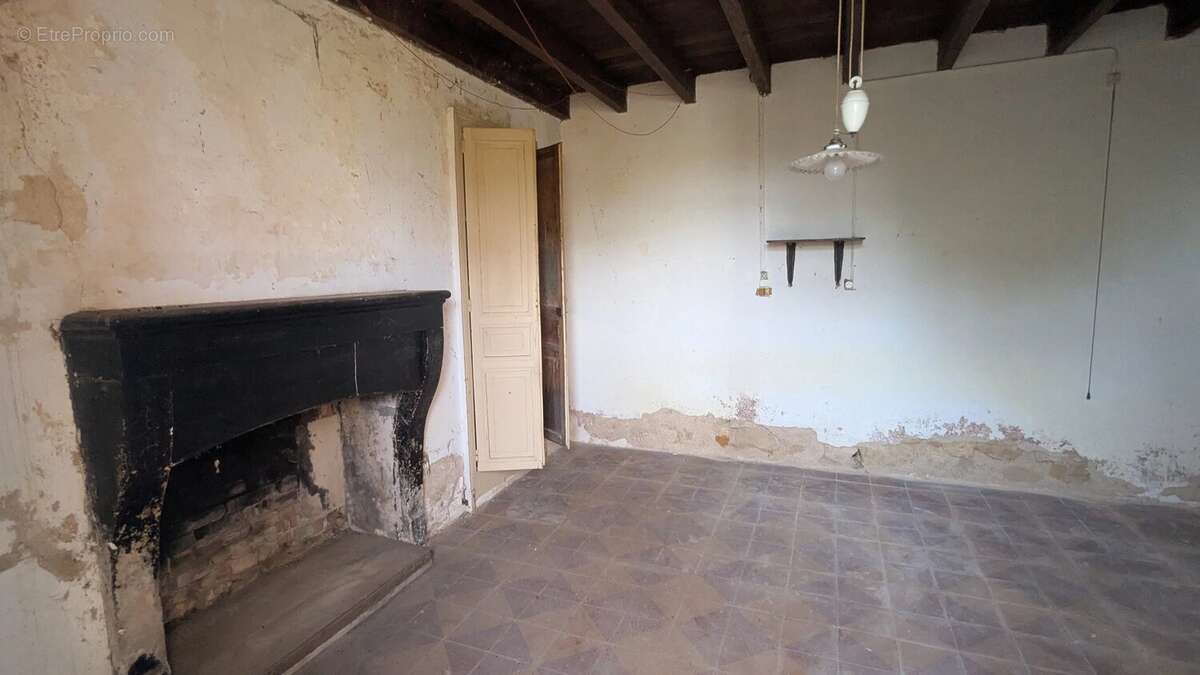 Ensemble de 2 maisons à rénover avec fort potentiel - photo 9