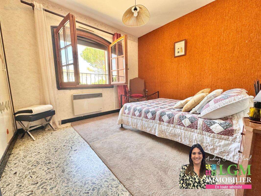 Maison familiale, 930m2 de terrain divisible, 5 chambres, appartement T2 indépendant, garage, piscine - photo 14