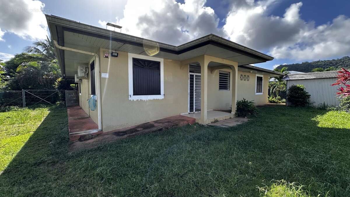 Maison à REMIRE-MONTJOLY