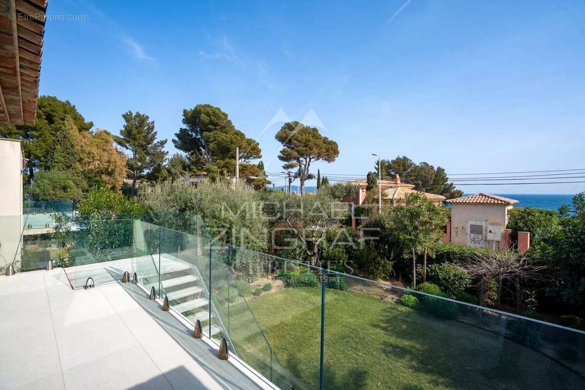 Maison à CAVALAIRE-SUR-MER