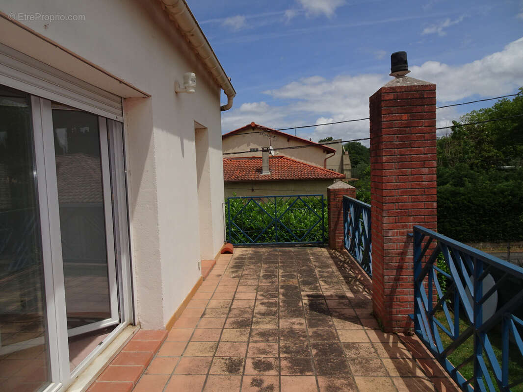 Appartement à FONSORBES