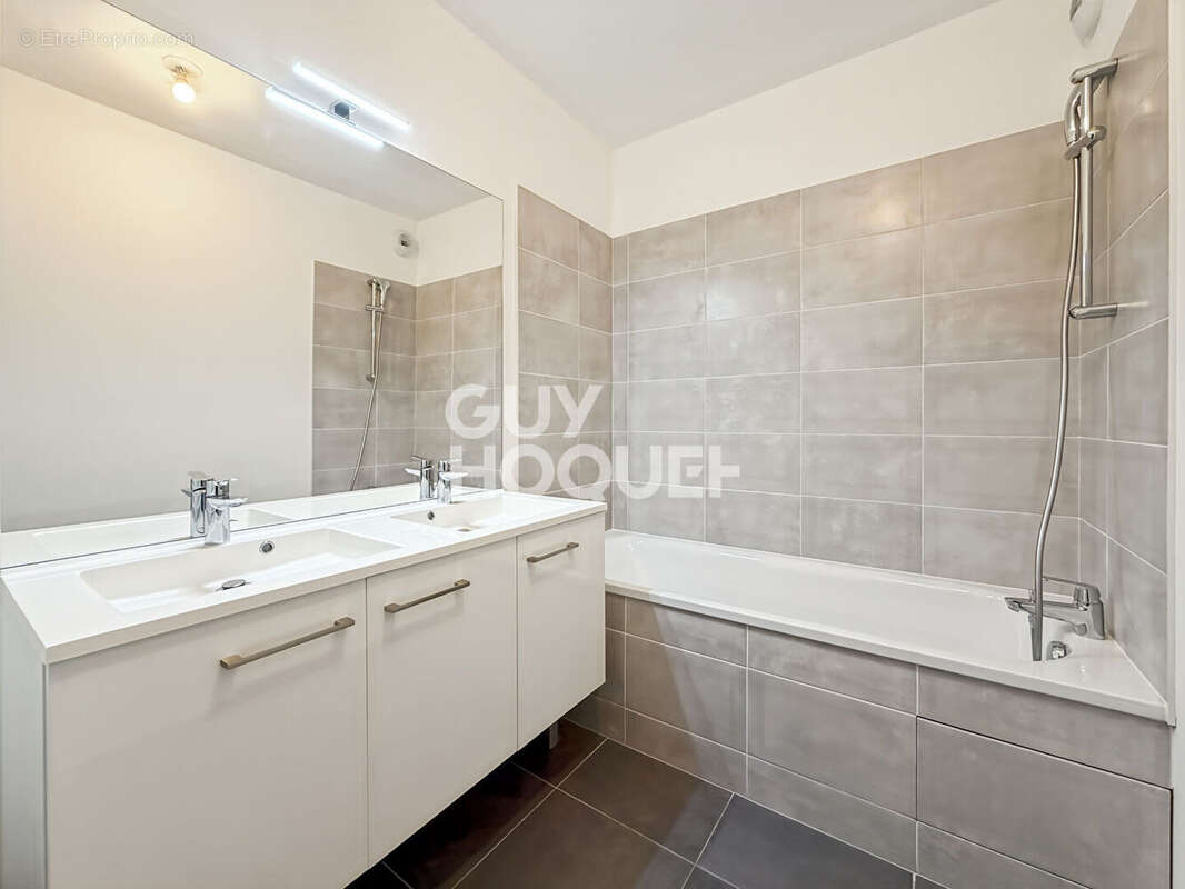 Appartement à CHESSY