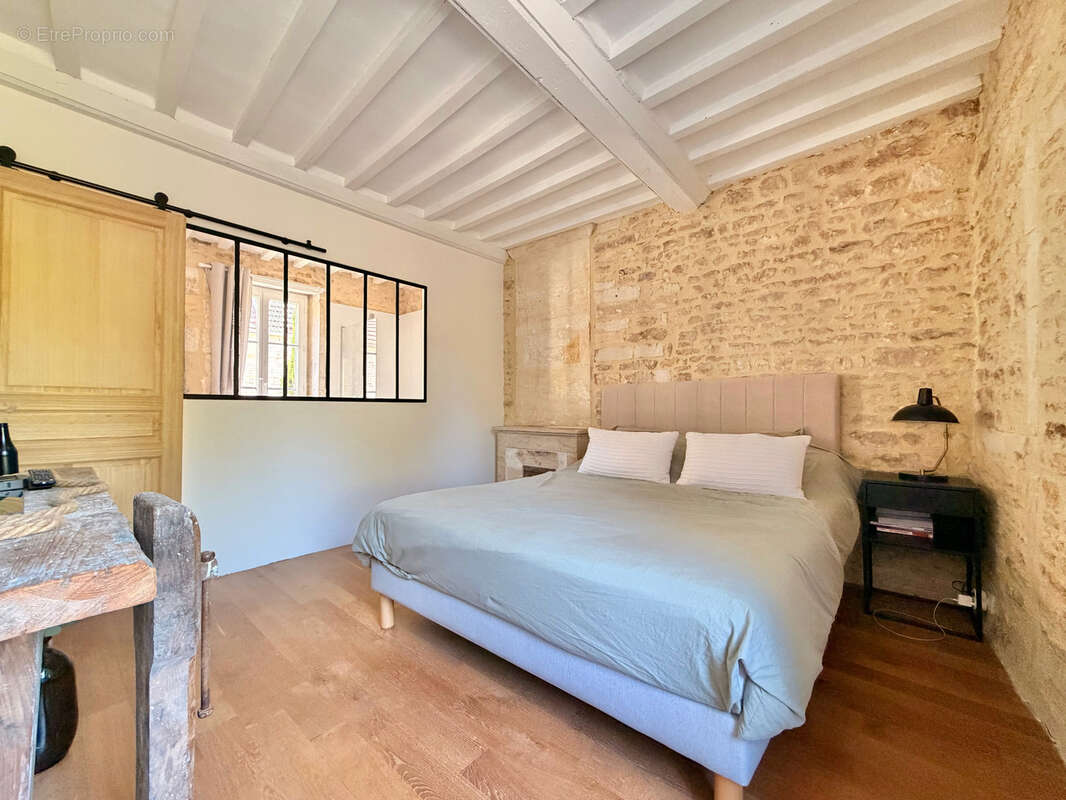 Maison rénovée de charme à REVIERS - photo 12