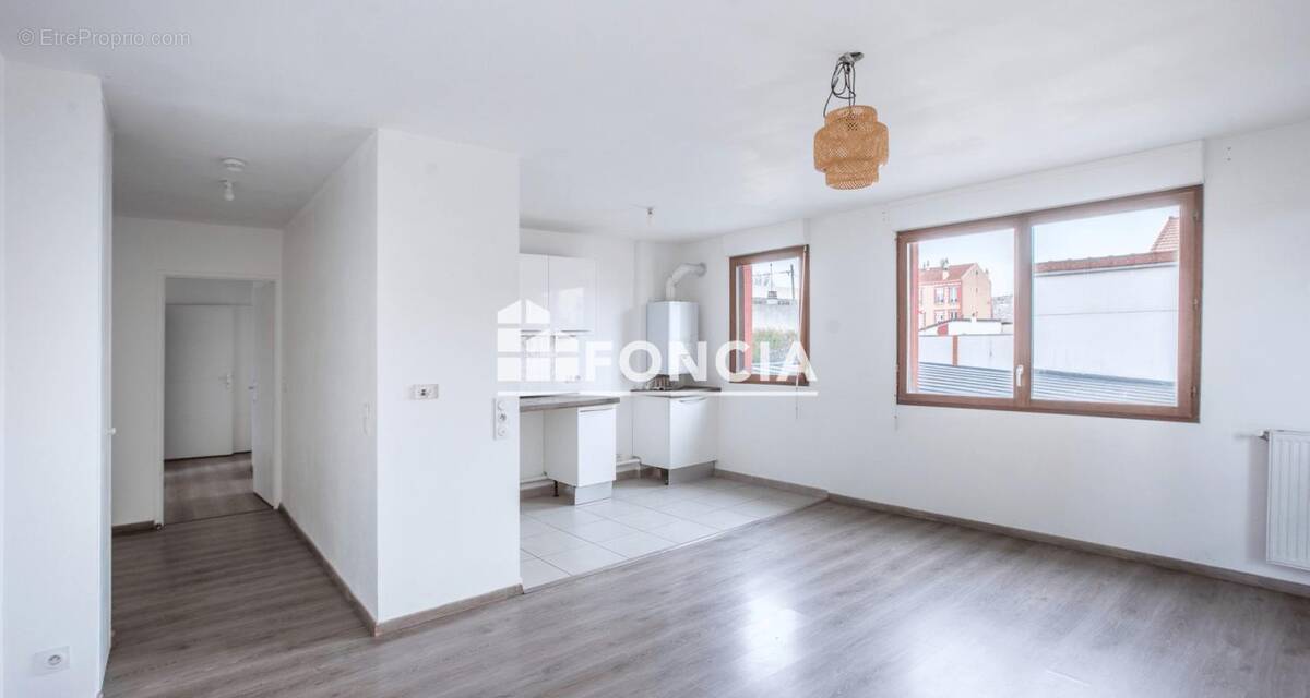 Appartement à AUBERVILLIERS