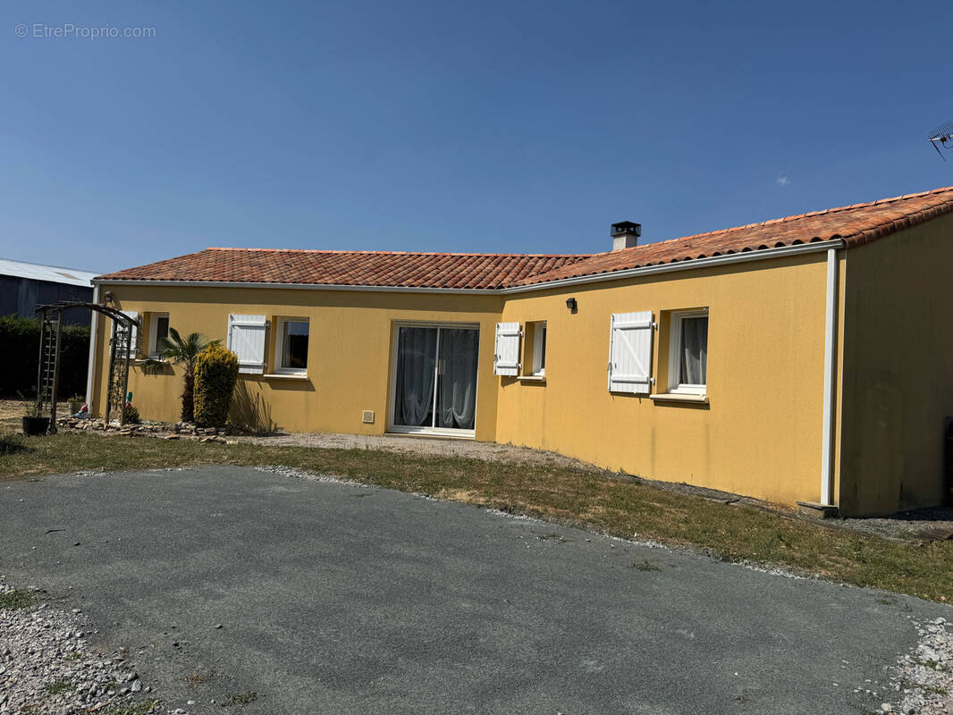 Maison à THIRE