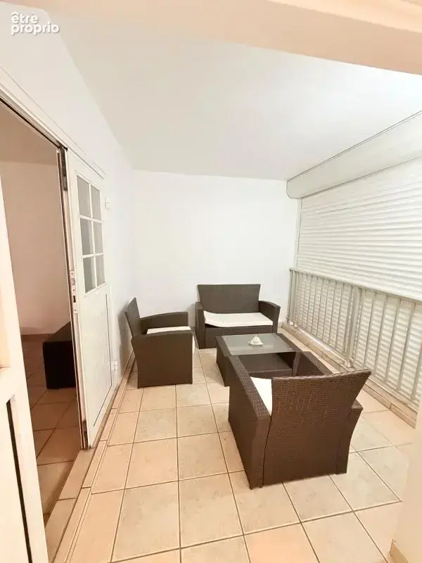 Appartement F4 à Sainte-Marie, résidence calme, proche de toutes commodités - photo 8