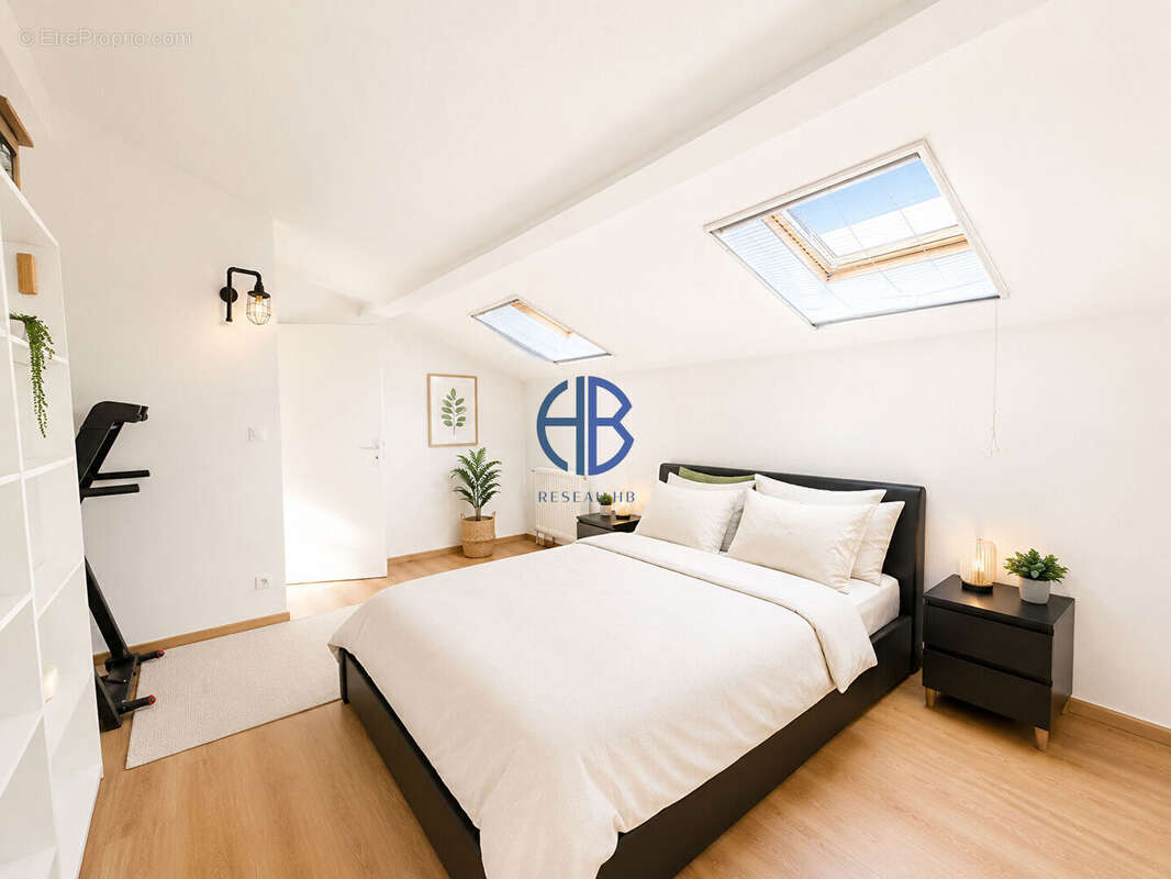 Appartement à LA TOUR-DU-PIN