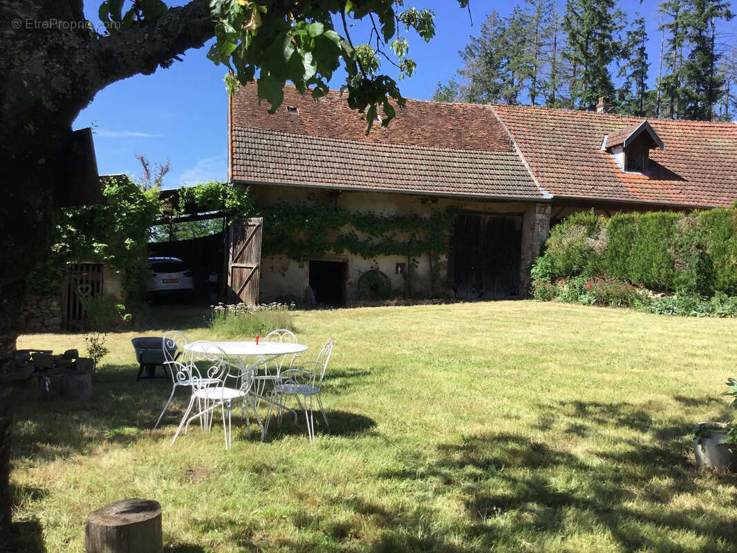 Maison à CHAROLLES