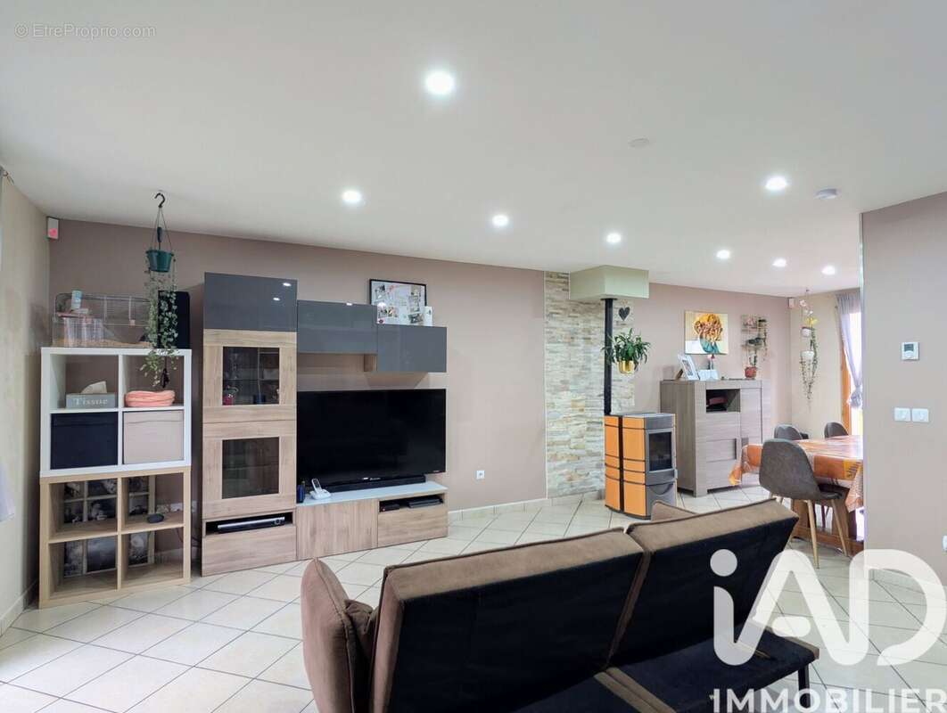 Photo 4 - Maison à ONS-EN-BRAY