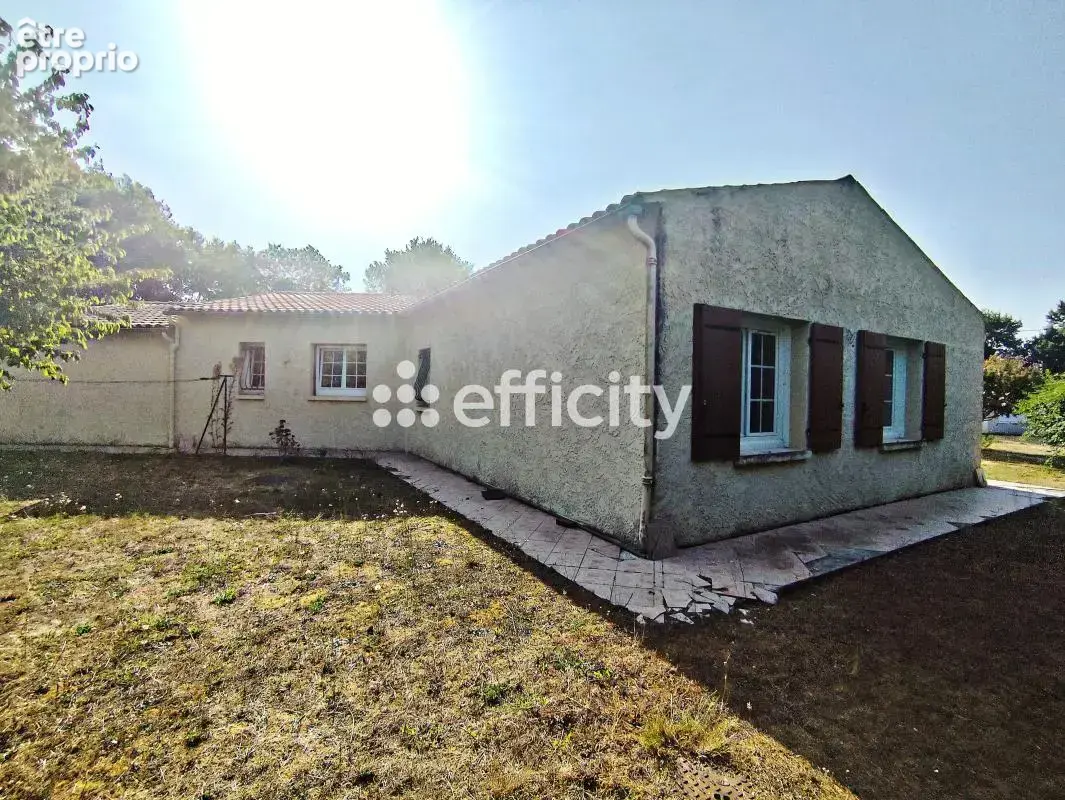Maison 4 pièces 120 m² à vendre à Fontcouverte (17100) - photo 2