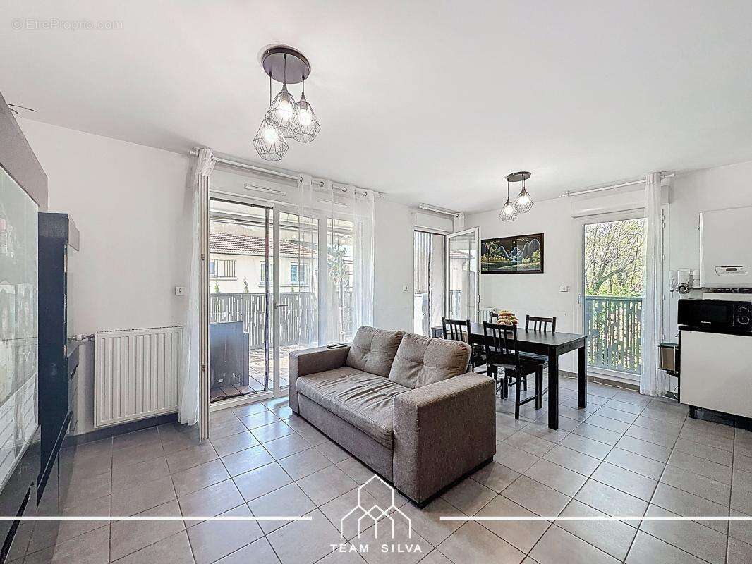 Appartement à FEYZIN