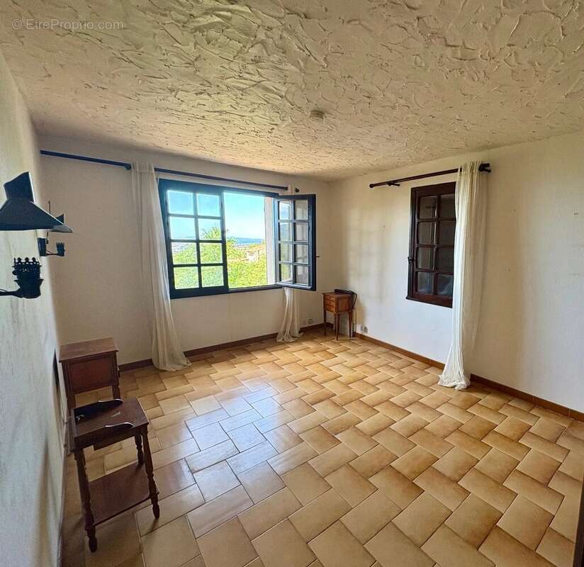 Maison à CANTARON