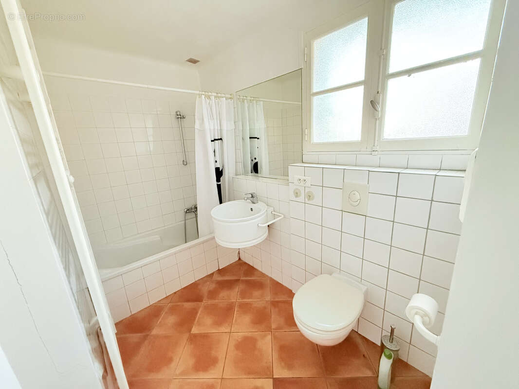 Maison à LE CASTELLET