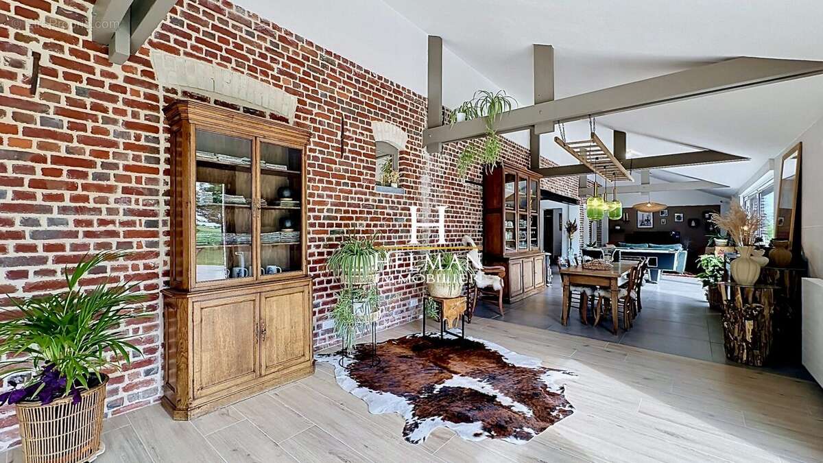 Maison 375 m² à Wormhout  - photo 3