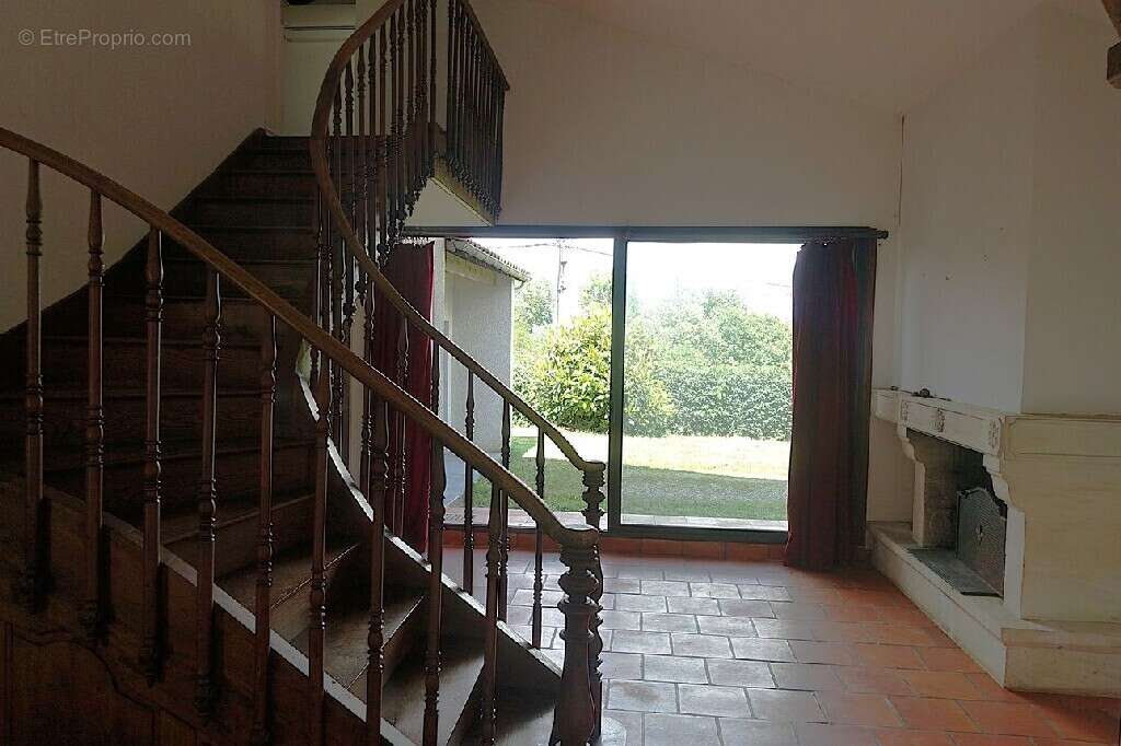 Maison à FOURQUES-SUR-GARONNE