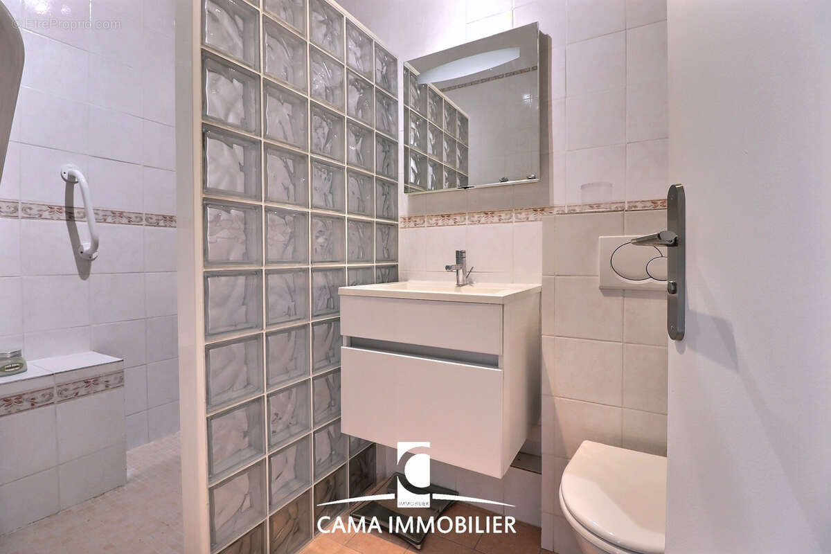 Appartement à FONTENAY-LE-FLEURY