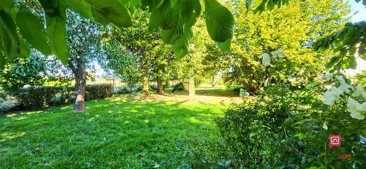 Maison à ROZ-SUR-COUESNON