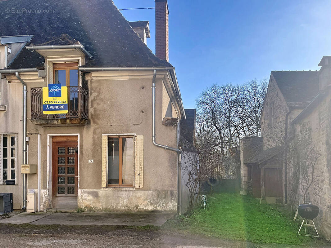 Maison à PRALON