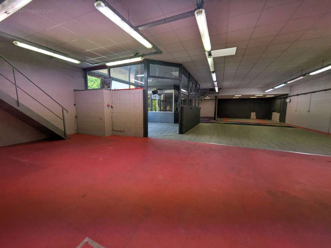 Commerce à BRETTEVILLE-SUR-ODON