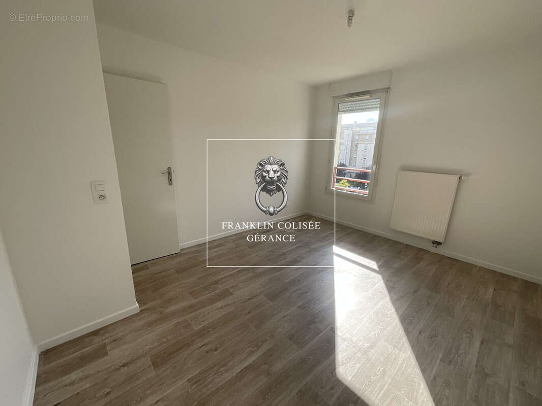 Appartement à LE BLANC-MESNIL